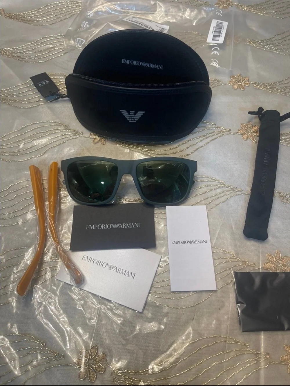 NWT emporio Armani men’s sunglasses EA4182U size 57mm color matte green